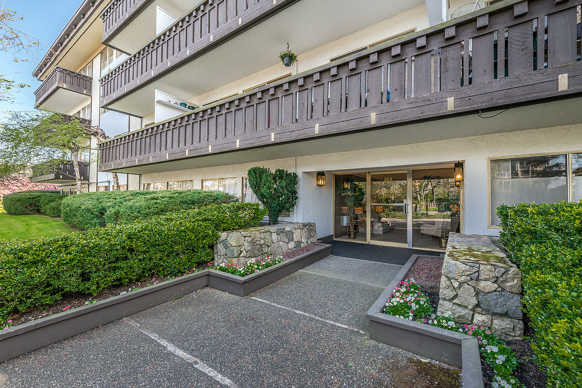 Edgemont Villa