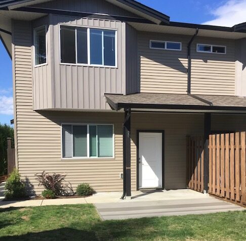 2 bed 2 bath 667 8th Ave